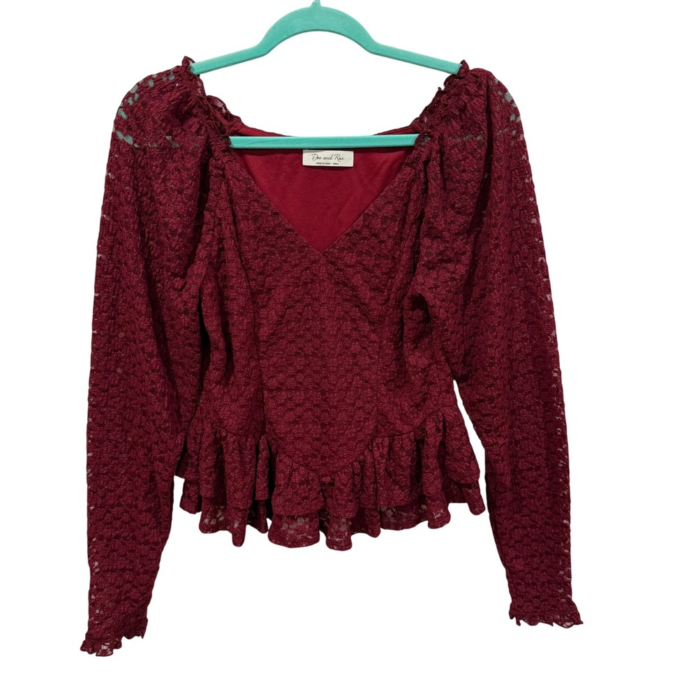 Doe and Rae Burgundy Floral Lace V-Neck Peplum Long Sleeve Top Small